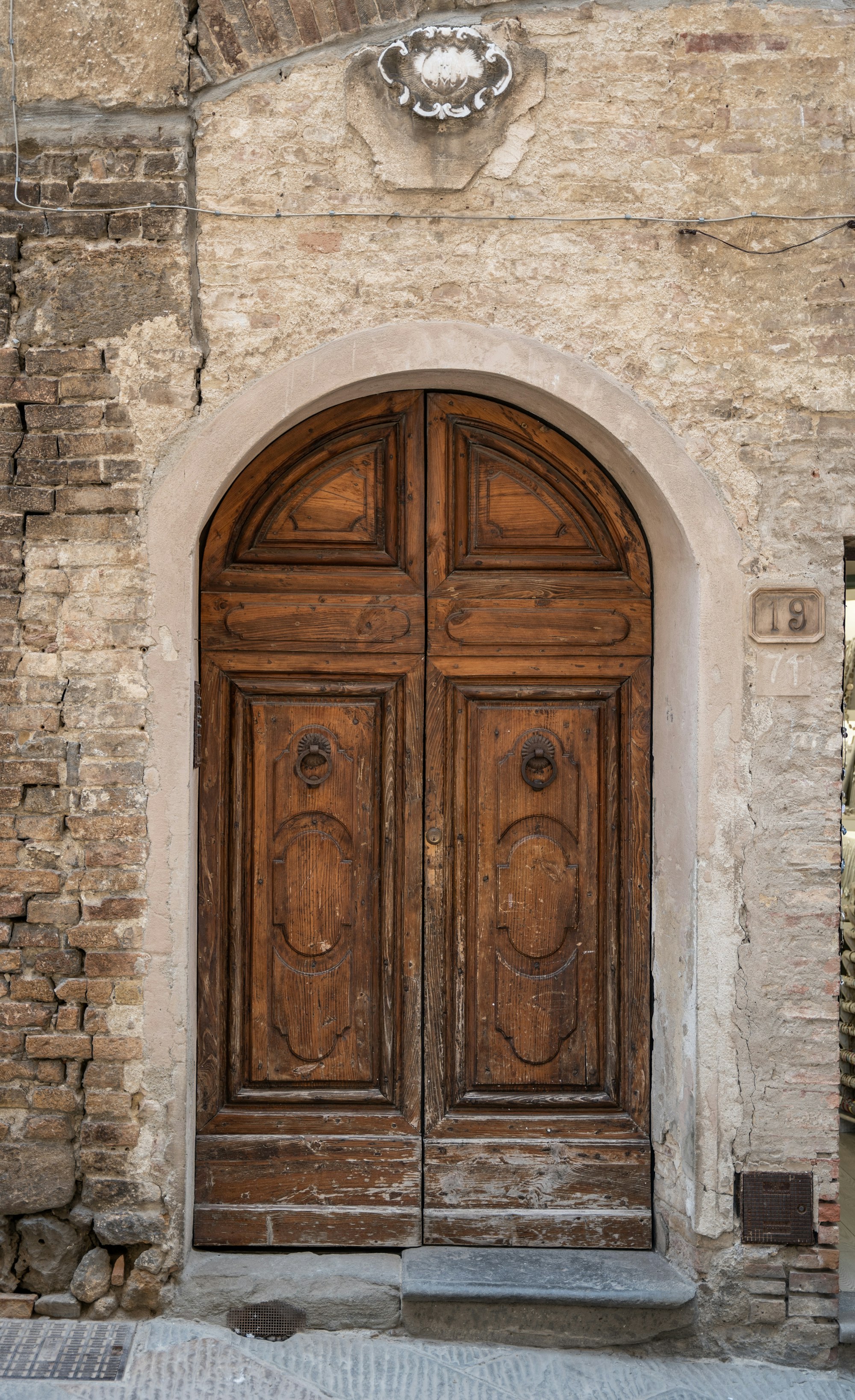 Porte bois ancienne restaurée